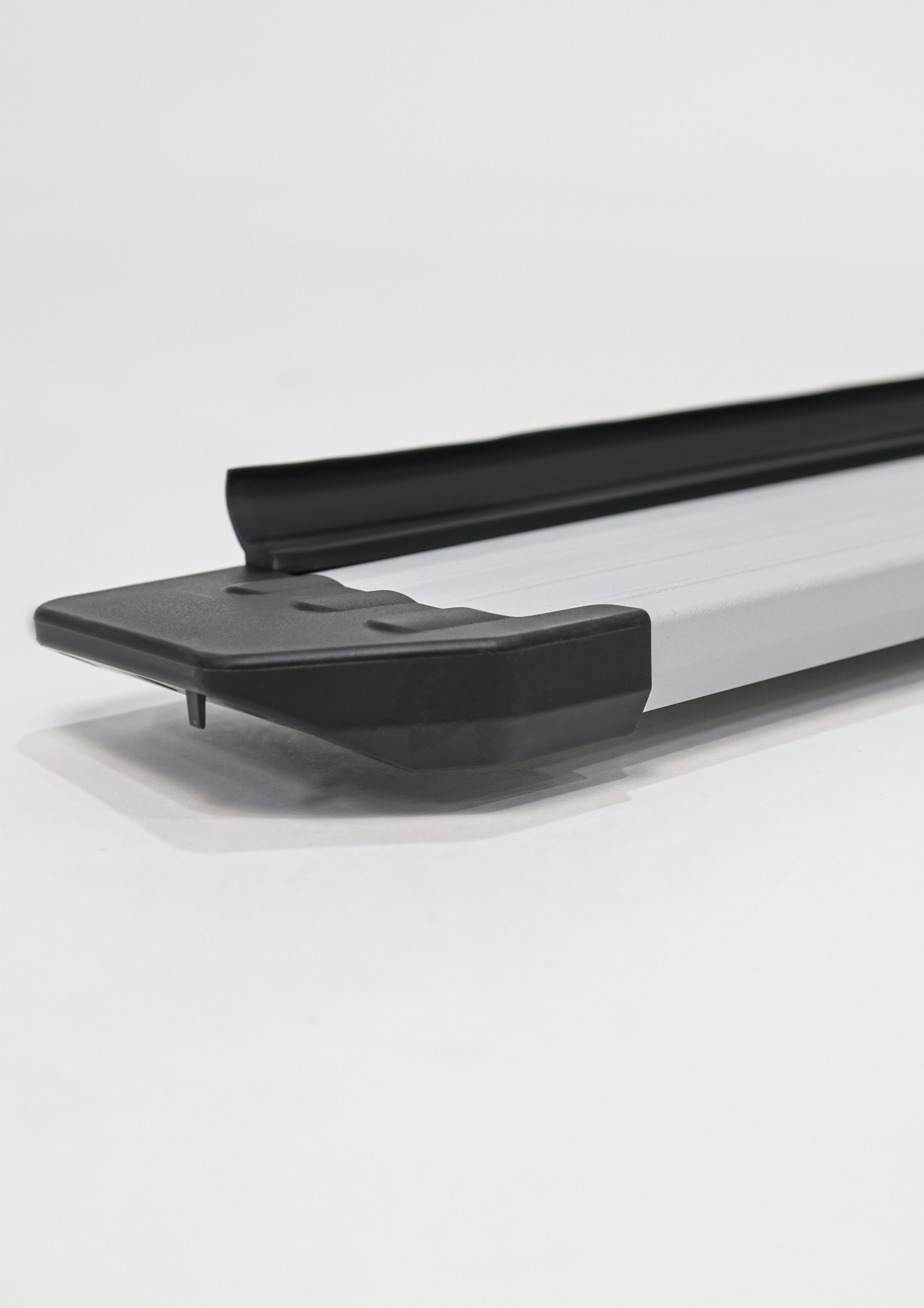 Порог-площадка "Slim Black" RIVAL для Omoda C5 2022-