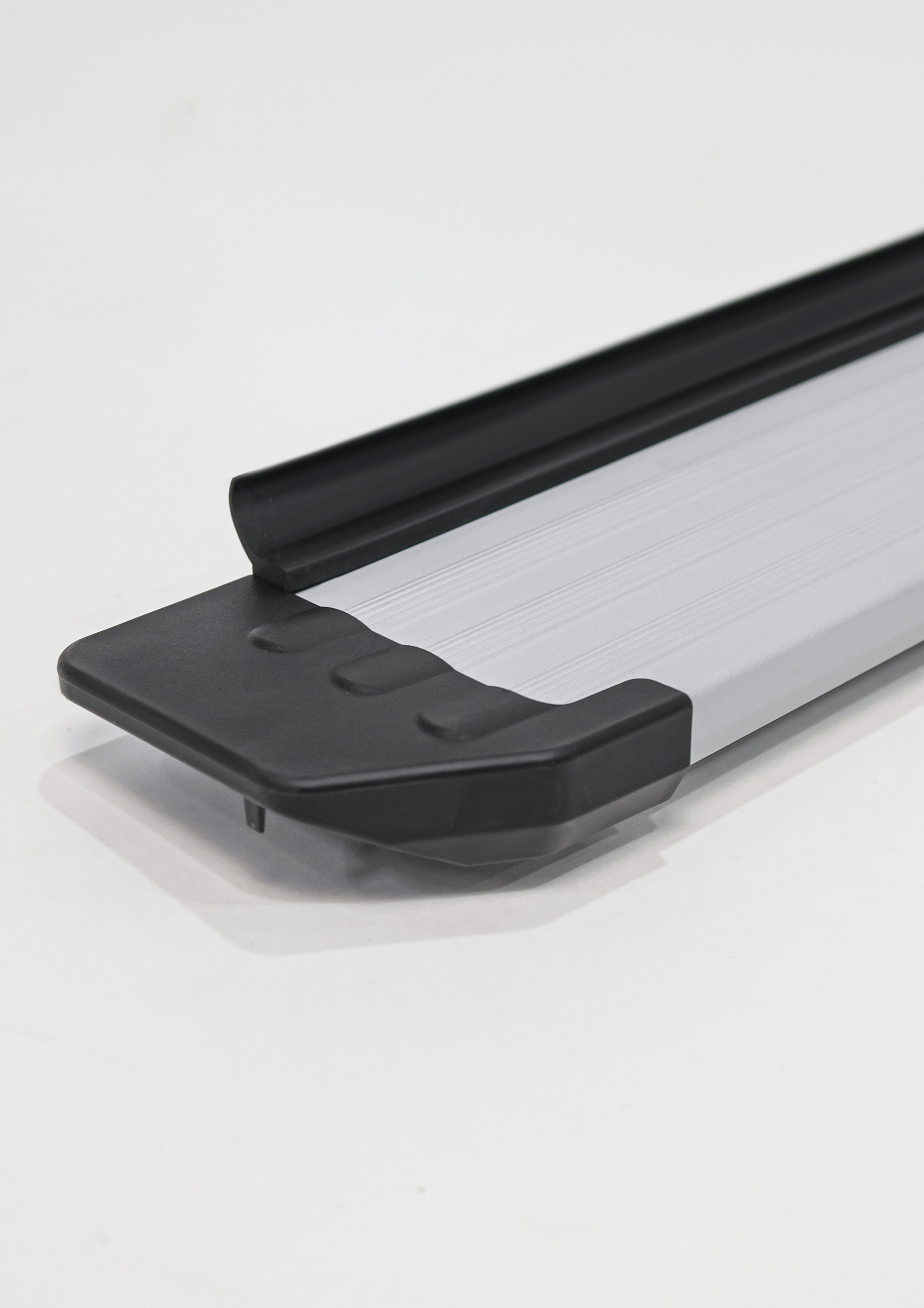 Порог-площадка "Slim Black" RIVAL для Omoda C5 2022-